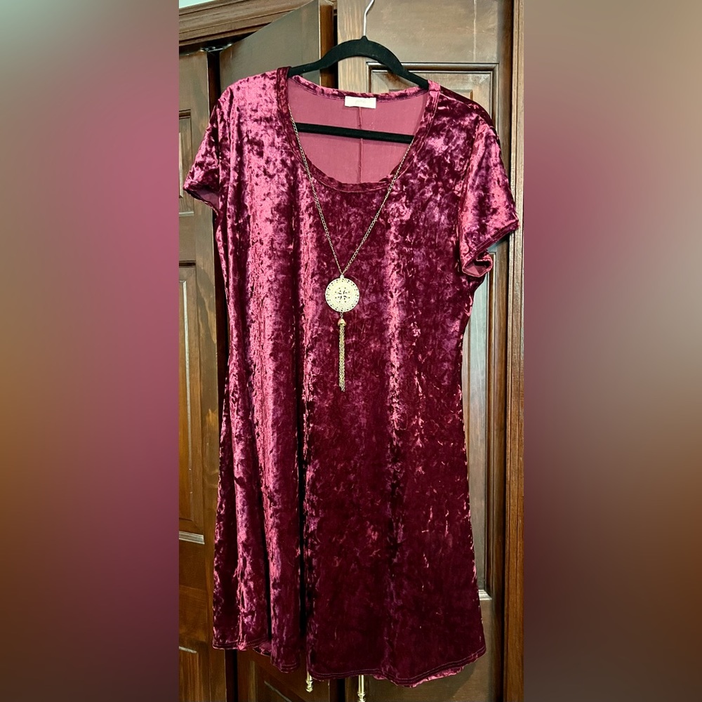 Velvet T-shirt Dress w/ Necklace